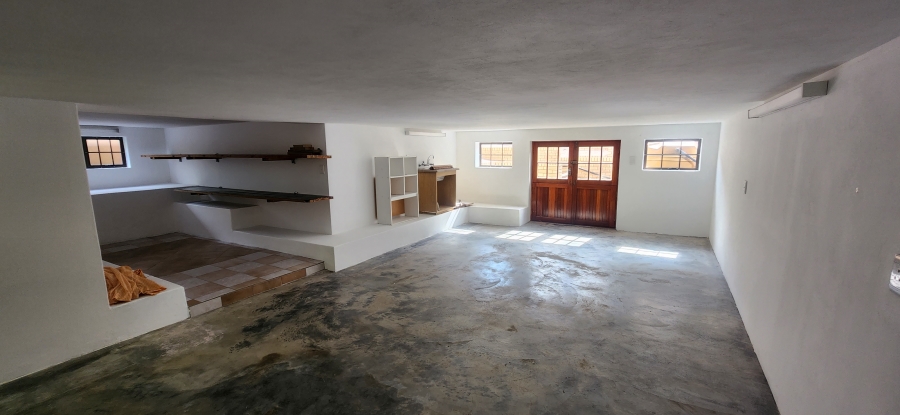 5 Bedroom Property for Sale in Dana Bay Western Cape